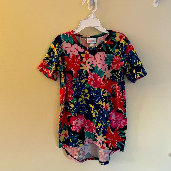 Other - 🌹🌹Lularoe Gracie little girl’s shirt